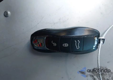 2012 Porsche Cayenne Turbo z USA, uszkodzony, nr VIN WP1AC2A20CLA80196